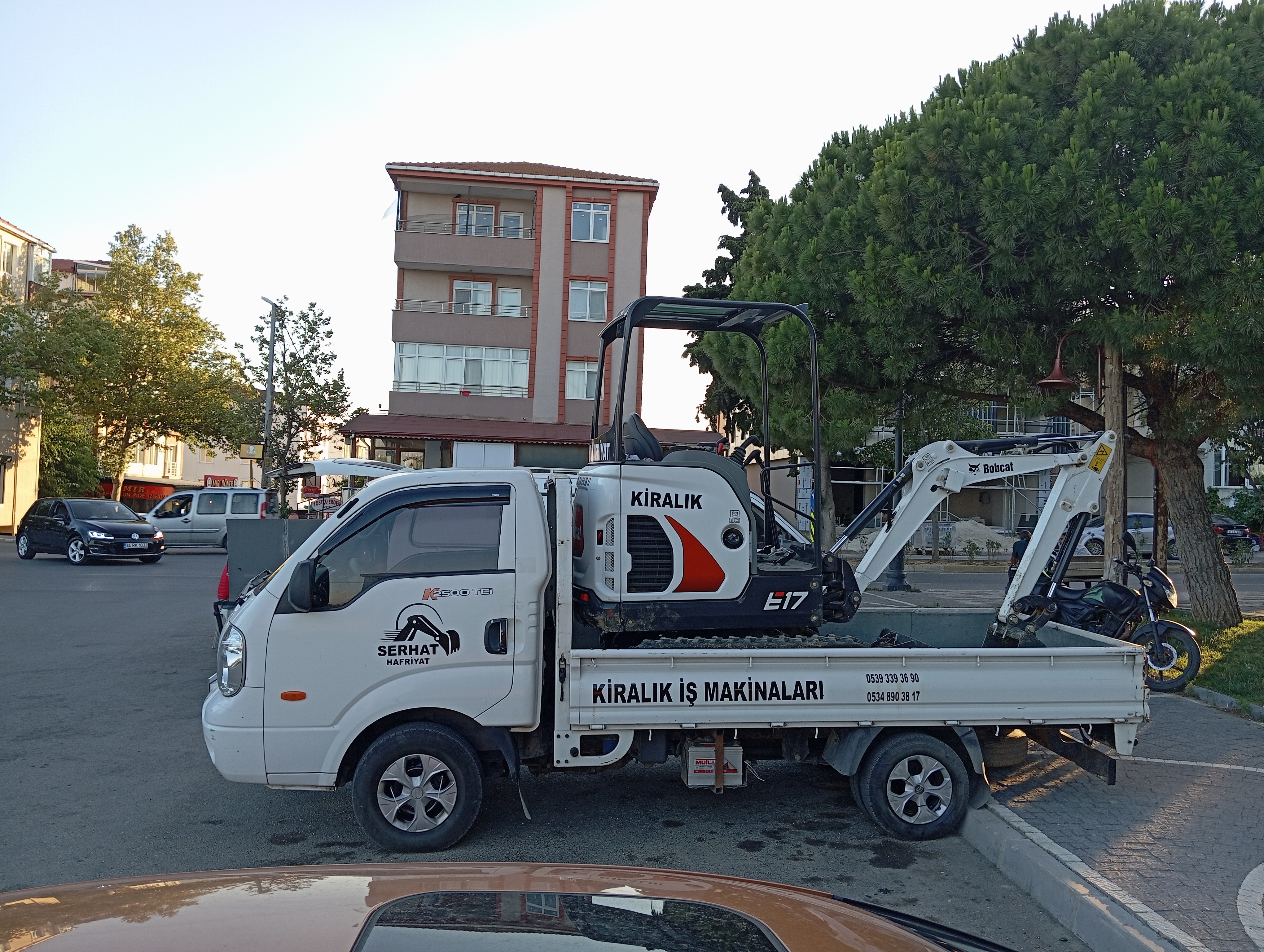 Serhat hafriyat kiralık iş makinaları